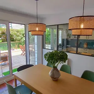 https://rosa-de-ciudad-chalet-centrico-con-mucha-intimidad.bilbaohotelsspain.com